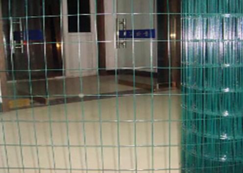 Antirust 2x2 Pvc Coated Welded Wire Mesh สำหรับป้องกันเครื่องจักรและกรงมะเขือเทศ