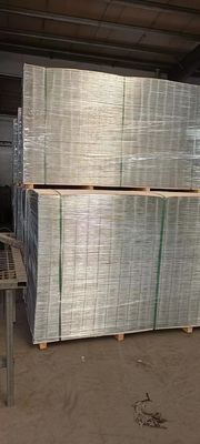 รั้วคอนกรีตเสริมเหล็ก ลวดตาข่าย สังกะสี 2 - 6 มม