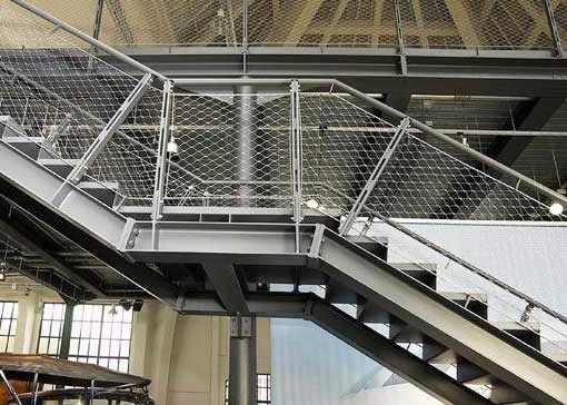 304 316 316l ตาข่ายลวดสลิงสแตนเลสความแข็งแรงสูงสำหรับสวนสัตว์ Aviary