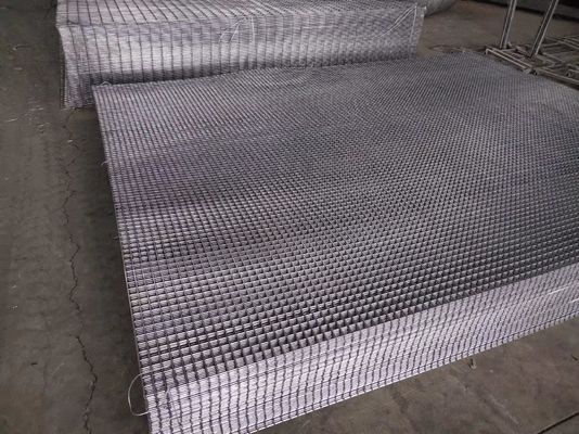 3.4 มิลลิเมตร แผ่นรั้วสายไฟเหล็กผสมผสาน 15 ซม. Mesh 1.22 * 2.44 สีดํา