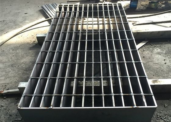 วัสดุอาคาร ทางเดินอุตสาหกรรม สแตนเลส Bar Grating Hot DIP Platform Galvanized Steel Grating Plate