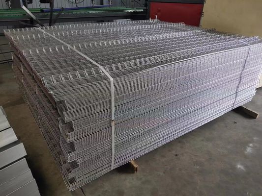 3 มิติโค้งความปลอดภัย Guardrail แผนผัง Welding สาย Mesh แผนผังรั้วโลหะ