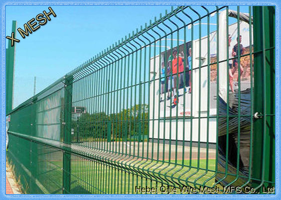 กระปุกและ PVC ผิวเคลือบ 3 มิติโค้ง welded สายใย Mesh รั้วสําหรับรั้วสวน