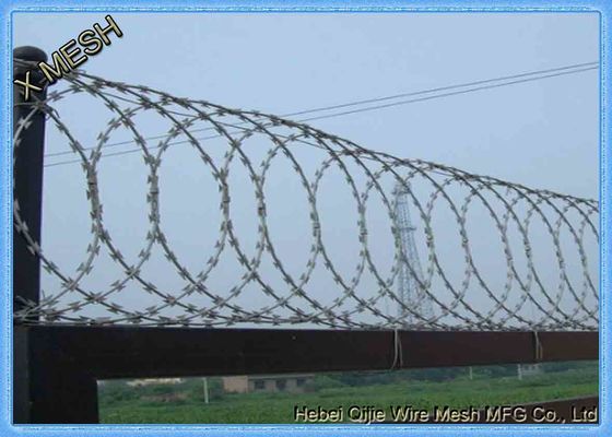 Ss430 สแตนเลส คอนเซิร์ตินา Razor Wire Fence