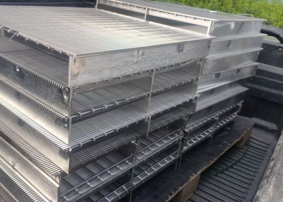 ปรับแต่ง 500 มม กว้าง สแตนเลส V Wire Wedge Wire Screen สําหรับการก่อสร้างที่ยั่งยืน