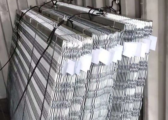 ตัวกรองอากาศตาข่ายโลหะขยายรูเล็ก ๆ สำหรับ Skylight Guards