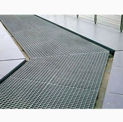 FRP Walkway GRP Grating ด้วยความหนา 25mm และขนาด 38X38X38mm ผลิตจากไฟเบอร์กล๊าส