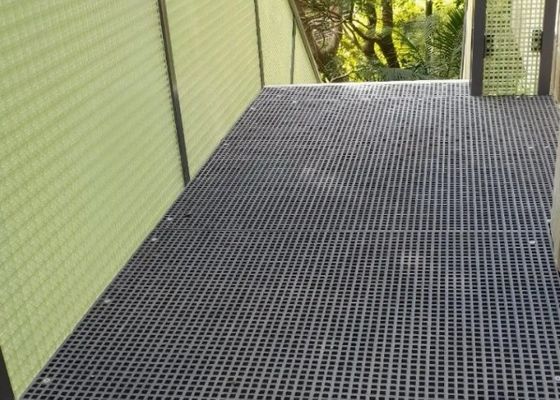 สินค้า FRP สินค้าประเภทอุตสาหกรรม ที่ไม่เลื่อน สวยงาม สะอาดต่อสิ่งแวดล้อม