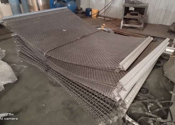 เหล็กกล้าไร้สนิม 65 Mn Crimped Sieving ลวดตาข่ายสำหรับหน้าจอสั่น