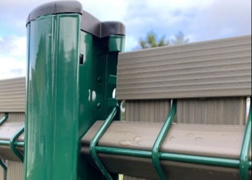 การออกแบบ 3d 60x60mm กั้นโลหะโค้งสําหรับสวน