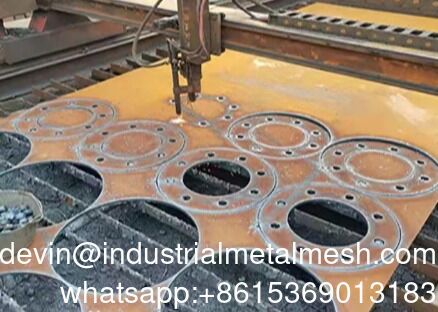 แผ่นเหล็กคาร์บอน SS400 เจาะรูสำหรับแผ่นตะแกรง