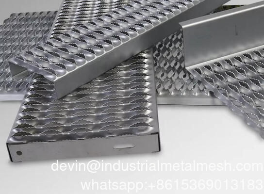 Heavy-Duty Corrosion Resistant Crocodile Mouth Perforated Safety Grip Strut Welded Anti-Skid Grating for Oil Refineries/Power