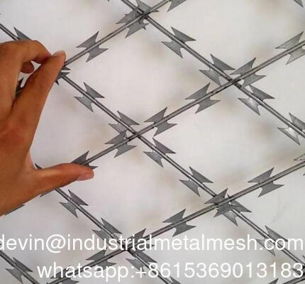 Hot Dip Galvanized Bto22 welded Razor Wire Mesh สําหรับรั้วความปลอดภัย