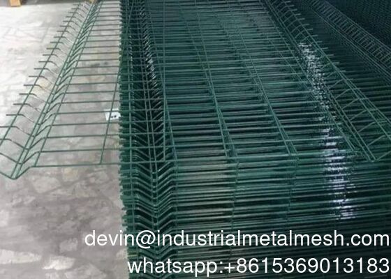 3D กว้าง welded สายไฟฟ้ารั้วความปลอดภัย Mesh รั้วแผ่นผู้ผลิต