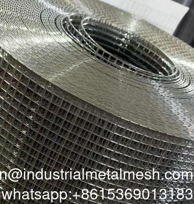 สายเหล็กไฟฟ้ารั้ว PVC ปกคลุมหลุมสี่เหลี่ยม Welded สาย Mesh Roll สําหรับไก่
