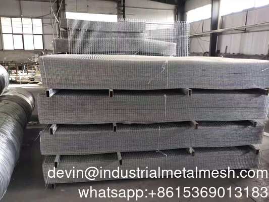 สายเหล็กคาร์บอนต่ํา แผน Mesh welded ก่อน Hot Galvanized