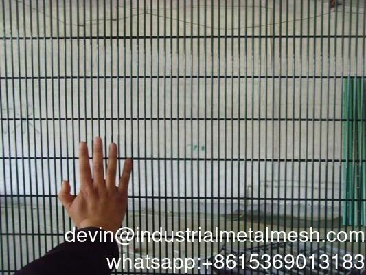 Galvanized Powder Coated Steel Hot DIP 358 Anti Climb Cut Clear View High Security Welded Wire Mesh Industrial Commercial Prison Boundary Panel Protection Fence
