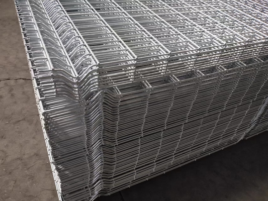 ผงเคลือบ 1.5m 3d รั้วตาข่ายลวดโค้งเหล็กชุบสังกะสี