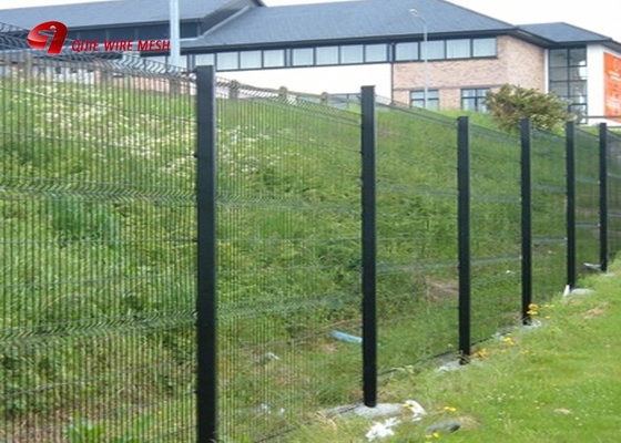 Aging Resistance 3d Welded Garden Mesh Fence Panels ติดตั้งง่าย