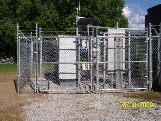 ASTM A817 สแตนเลสเคลือบโลหะ แกลนไซด์ 9 Gauge Chain Link รั้วความปลอดภัย