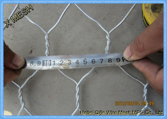 ASTM A975 ตะแกรงเกร็ดมาตรฐานแบบมาตรฐาน 80 X 100 Mm ตาข่ายสำหรับโครงการควบคุมการกัดเซาะ