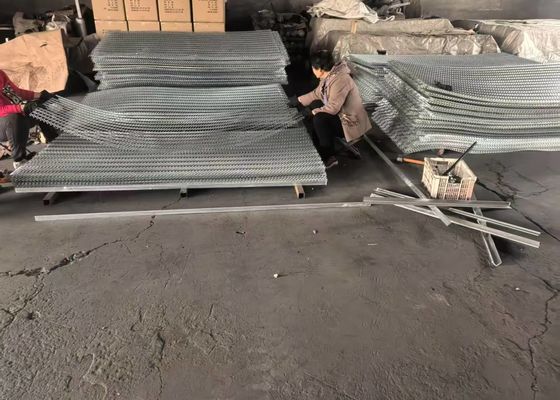 ลวดตาข่ายโลหะขยายความหนา 1.6 มม. แบบกอธิค 1.2 X 2.4 M