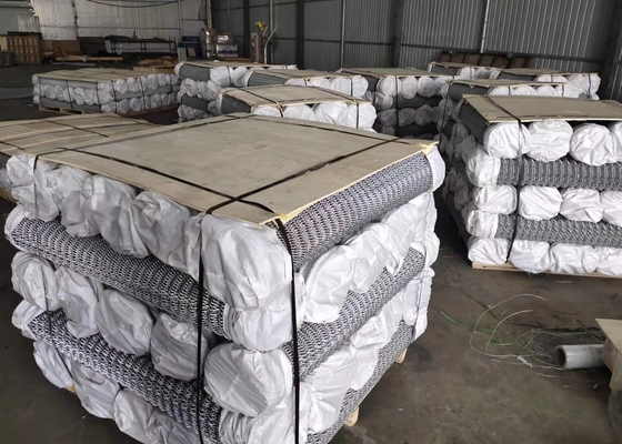 10 Ft High Vinyl Coated Complete System รั้วเชื่อมโยงห่วงโซ่ที่ทนทานแพ็คเกจที่สมบูรณ์